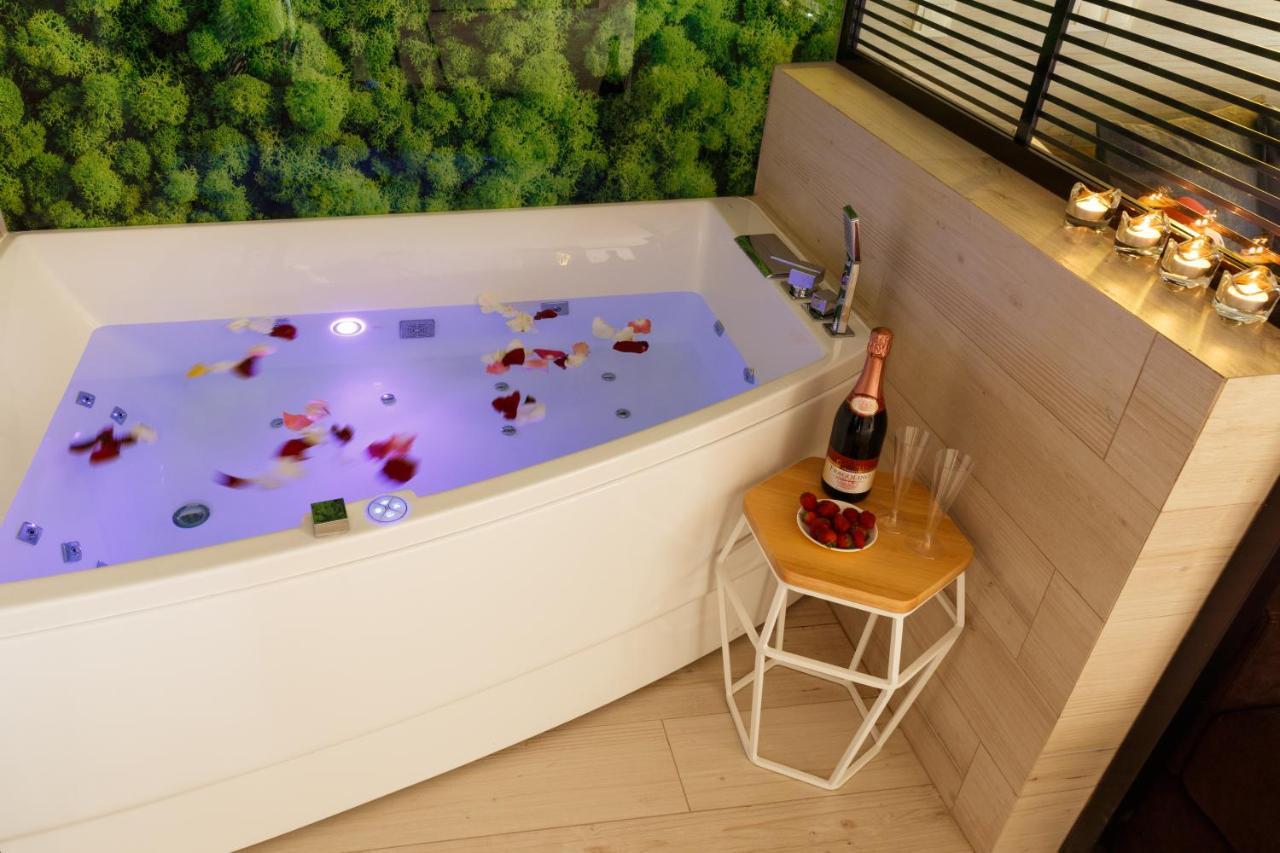 Luxury Apartments «Love Story» Ivano-Frankivsk Esterno foto
