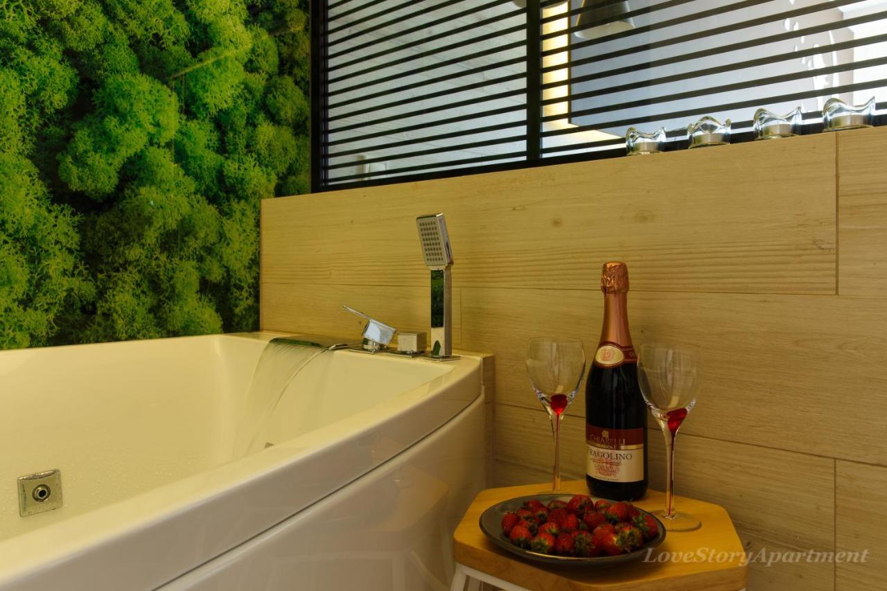 Luxury Apartments «Love Story» Ivano-Frankivsk Esterno foto