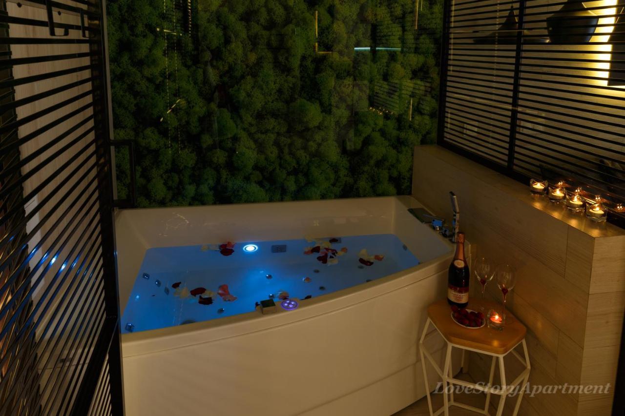 Luxury Apartments «Love Story» Ivano-Frankivsk Esterno foto